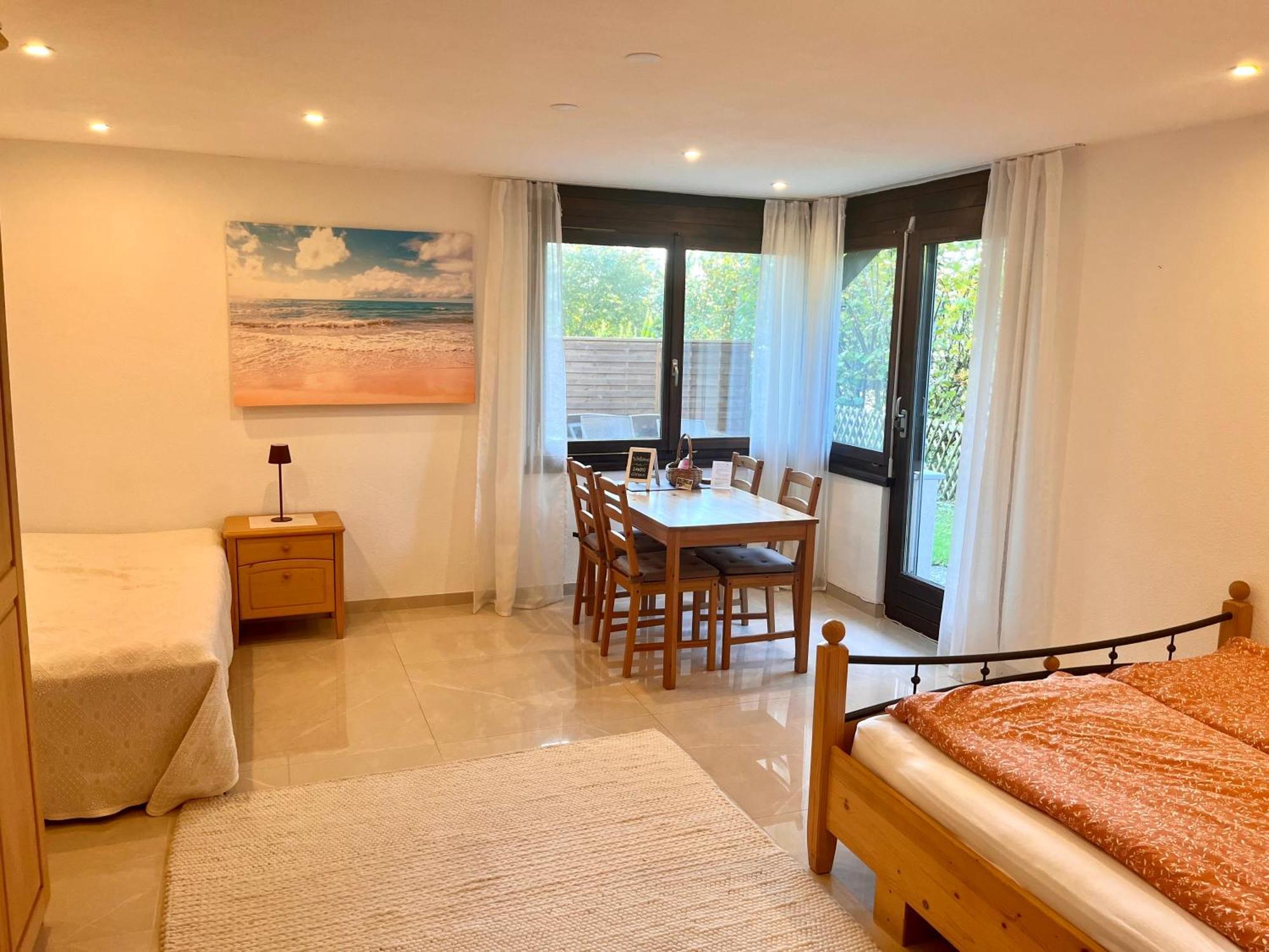 Big Apartment With Garden Rapperswil-Jona Bagian luar foto